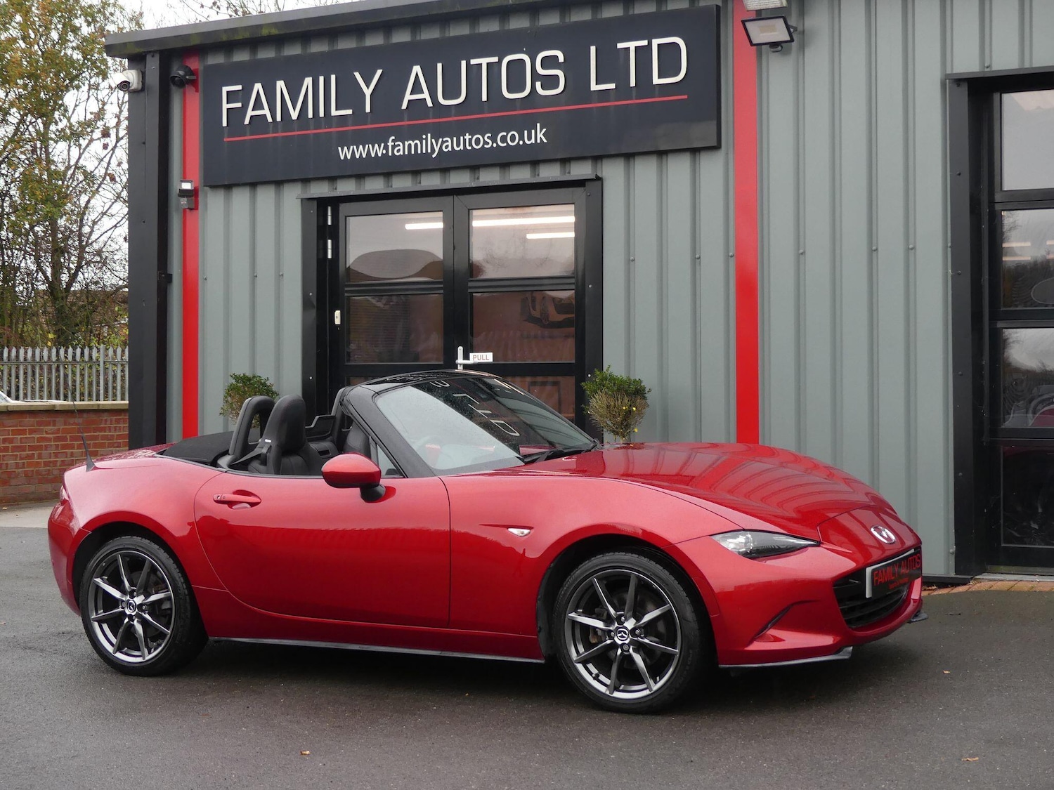 Used Mazda MX-5 2016 for sale - 76562347: Photo 6