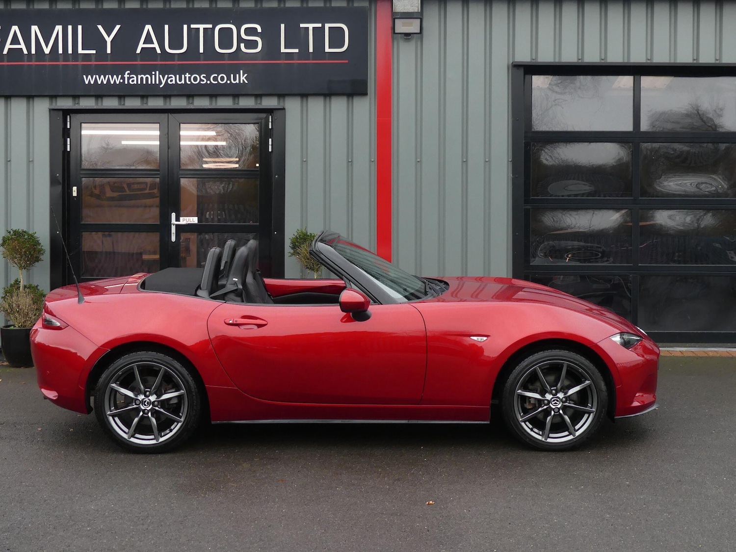 Used Mazda MX-5 2016 for sale - 76562347: Photo 8