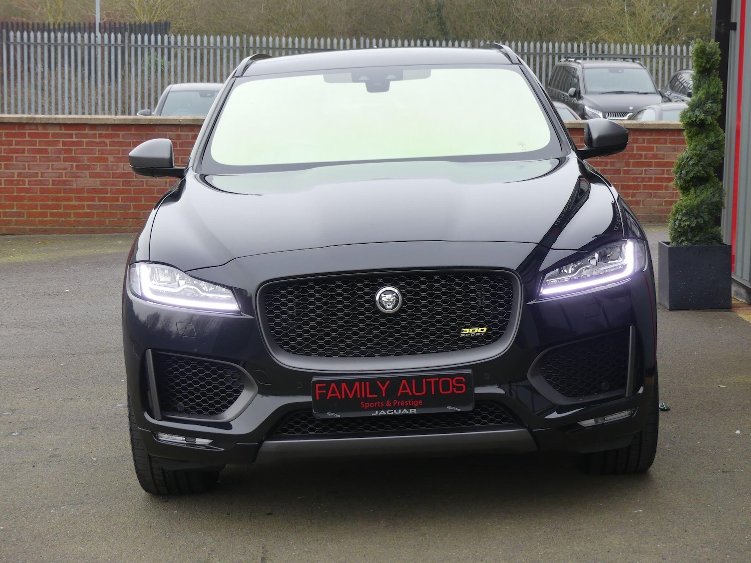 Used Jaguar F-Pace for sale - 77808879: Photo 4