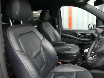 Used Mercedes-Benz V-Class 2024 for sale - 77723287: Photo