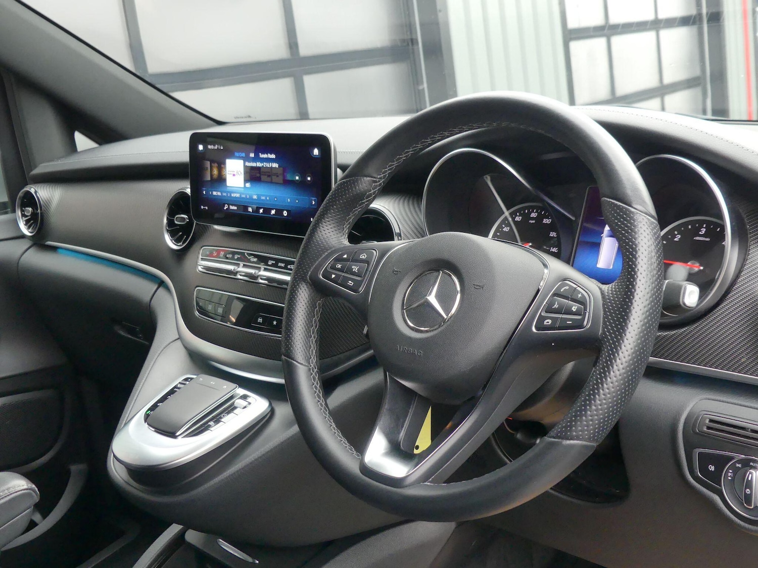 Used Mercedes-Benz V-Class 2024 for sale - 76992735: Photo 12