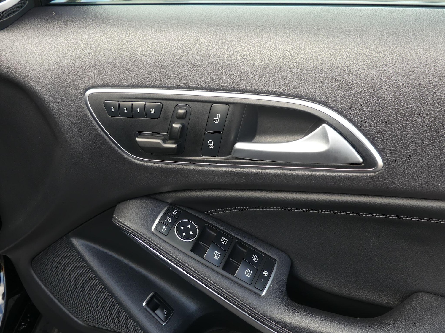 Used Mercedes-Benz GLA 2017 for sale - 76388029: Photo 13