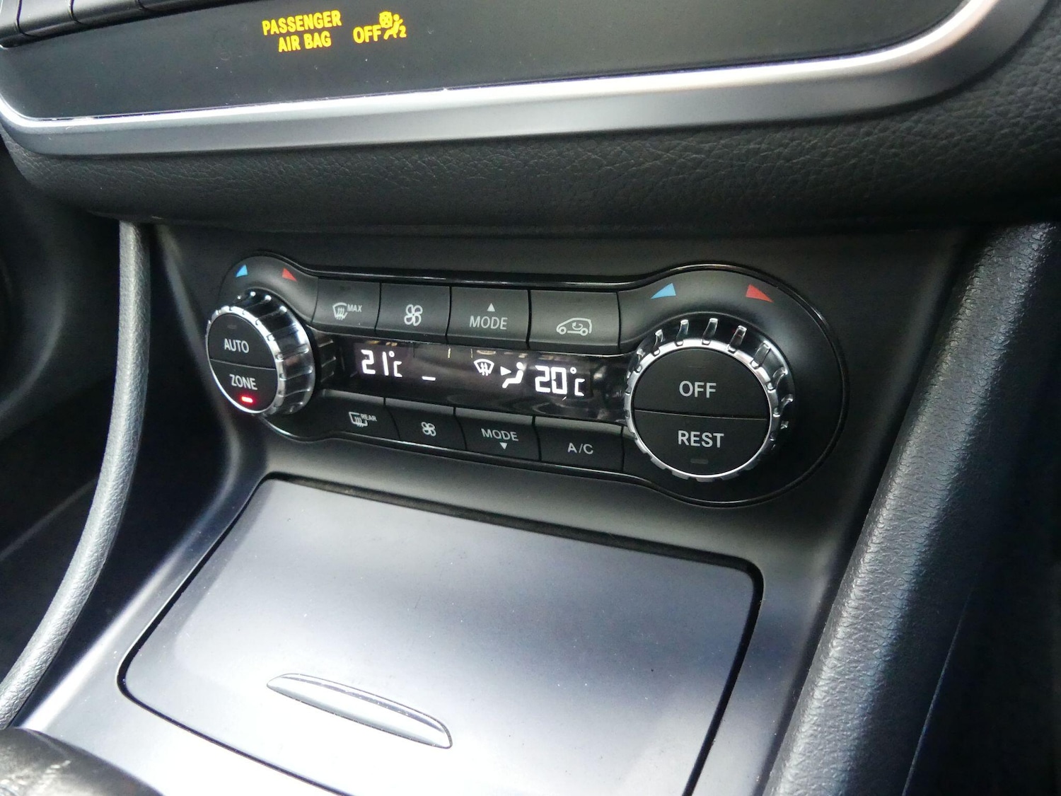 Used Mercedes-Benz GLA 2017 for sale - 76388029: Photo 18