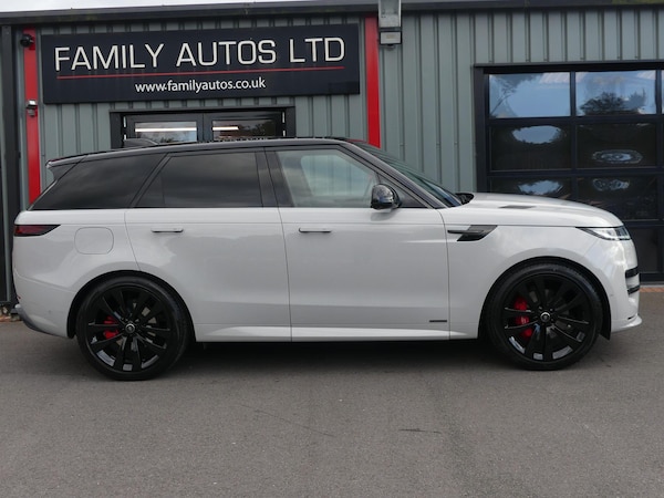 Used Land Rover Range Rover Sport 2024 for sale - 76259012: Photo 7