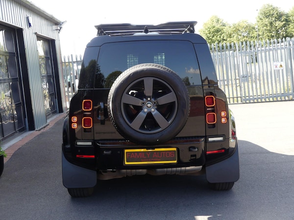 Used Land Rover Defender 110 2023 for sale - 75531053: Photo 5