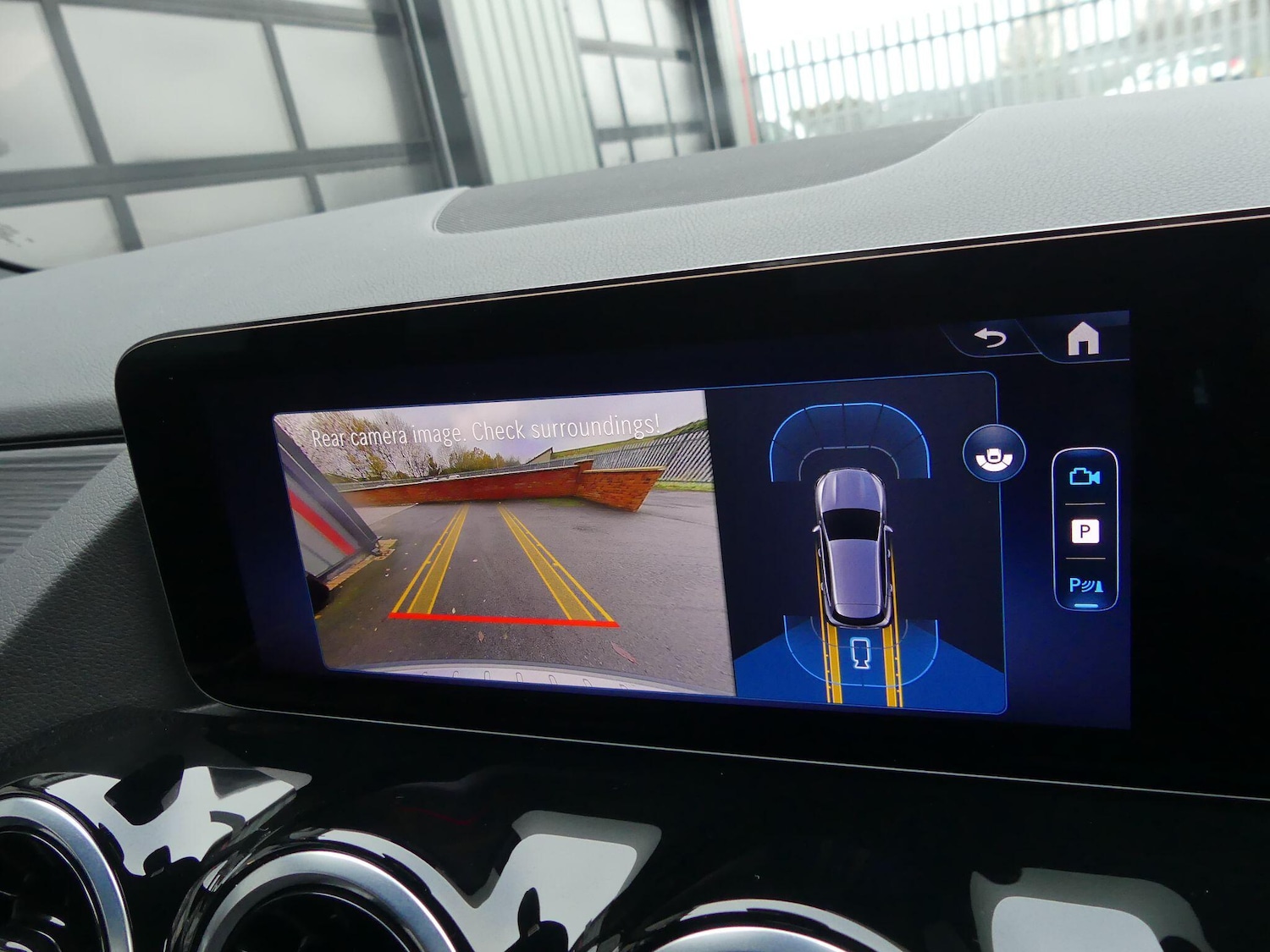 Used Mercedes-Benz GLA 2024 for sale - 76802301: Photo 18