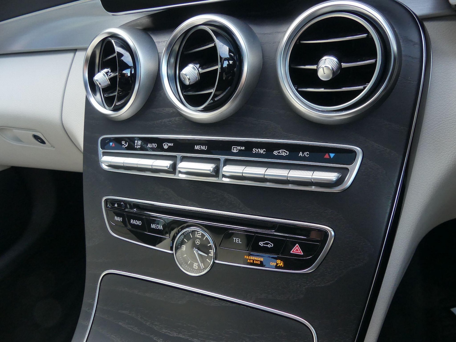 Used Mercedes-Benz C Class 2018 for sale - 78034219: Photo 17