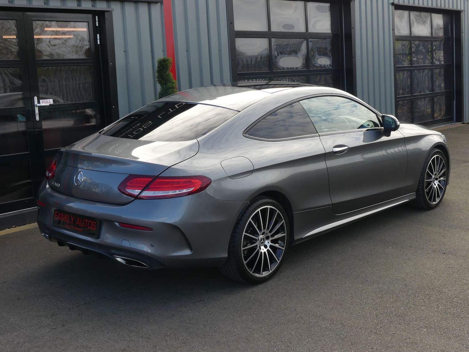 Used Mercedes-Benz C Class 2018 for sale - 78034219: Photo 8