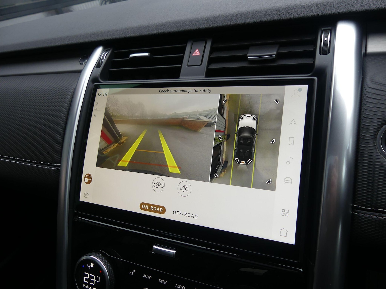 Used Land Rover Discovery 2023 for sale - 77510459: Photo 16