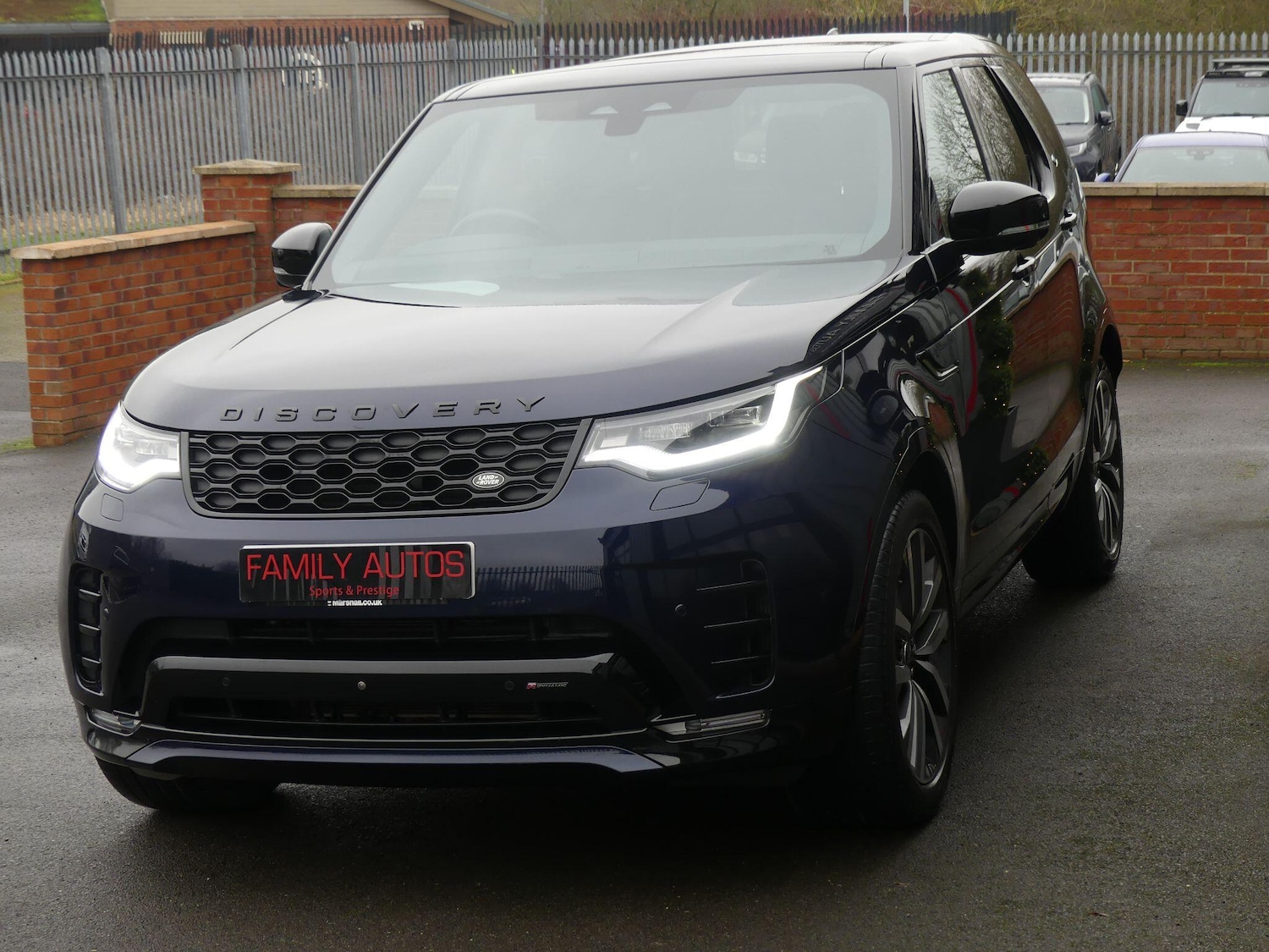 Used Land Rover Discovery 2023 for sale - 77510459: Photo 3