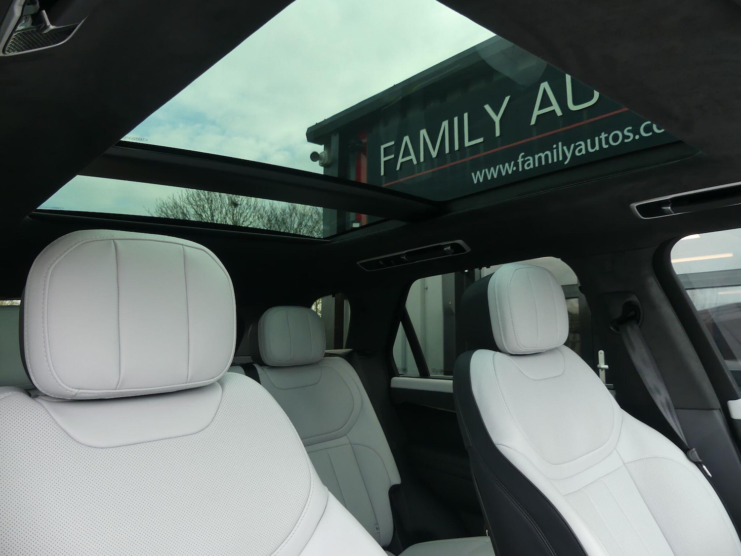 Used Land Rover Range Rover Sport 2025 for sale - 77496852: Photo 2