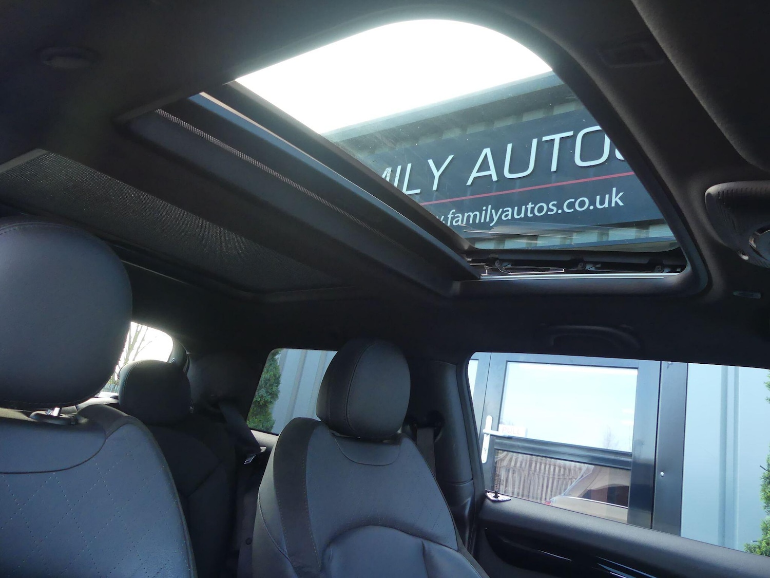 Used MINI Hatch 2021 for sale - 77738375: Photo 2