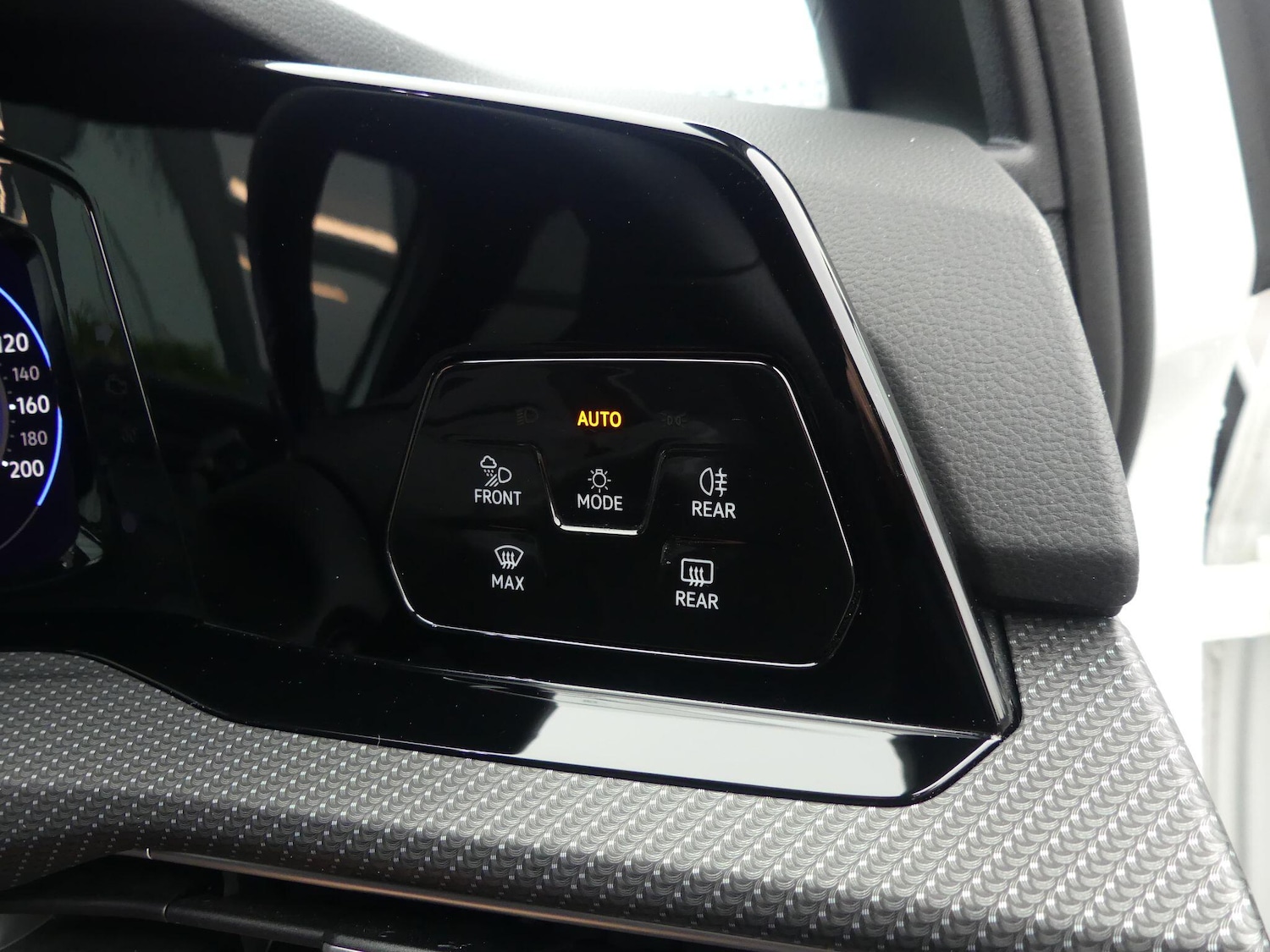 Used Volkswagen Golf 2023 for sale - 76521868: Photo 17