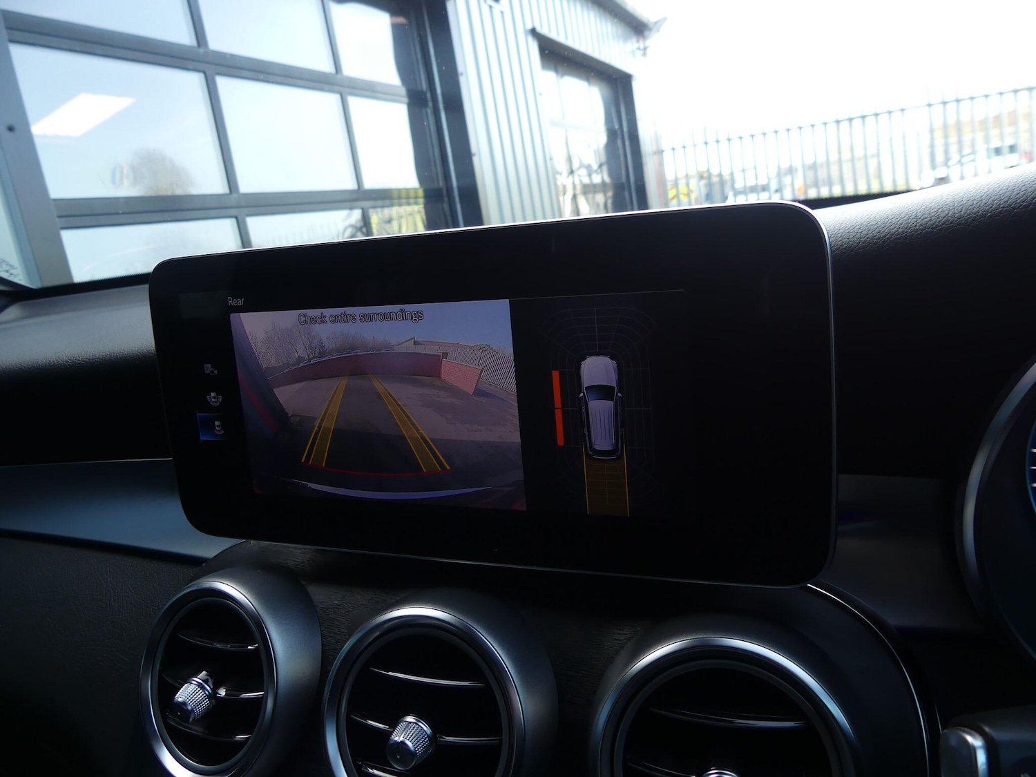 Used Mercedes-Benz GLC 2019 for sale - 77586230: Photo 18