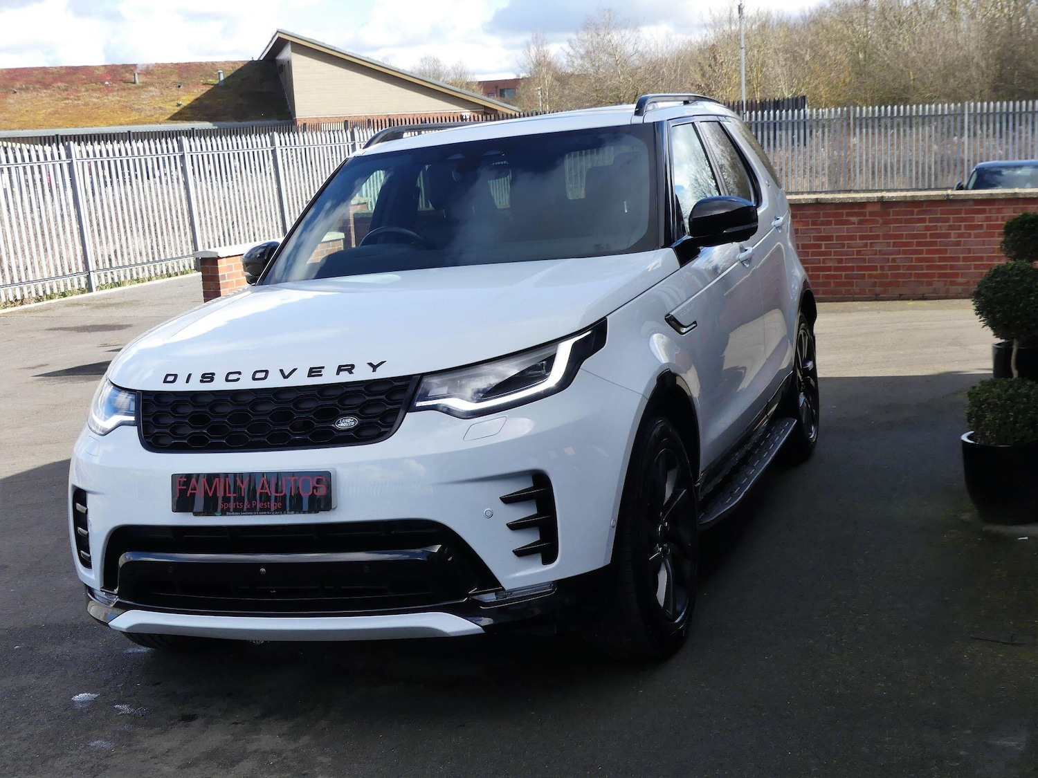 Used Land Rover Discovery 2021 for sale - 78047643: Photo 3