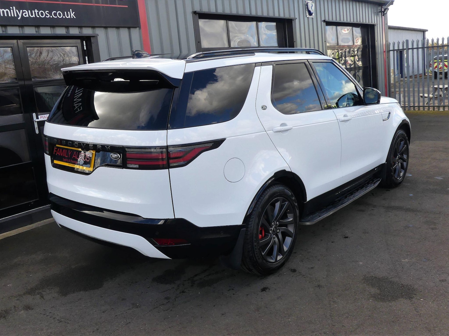 Used Land Rover Discovery 2021 for sale - 78047643: Photo 8