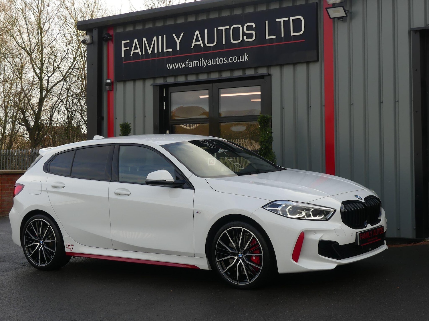 Used BMW 1 Series 2024 for sale - 76952940: Photo 5