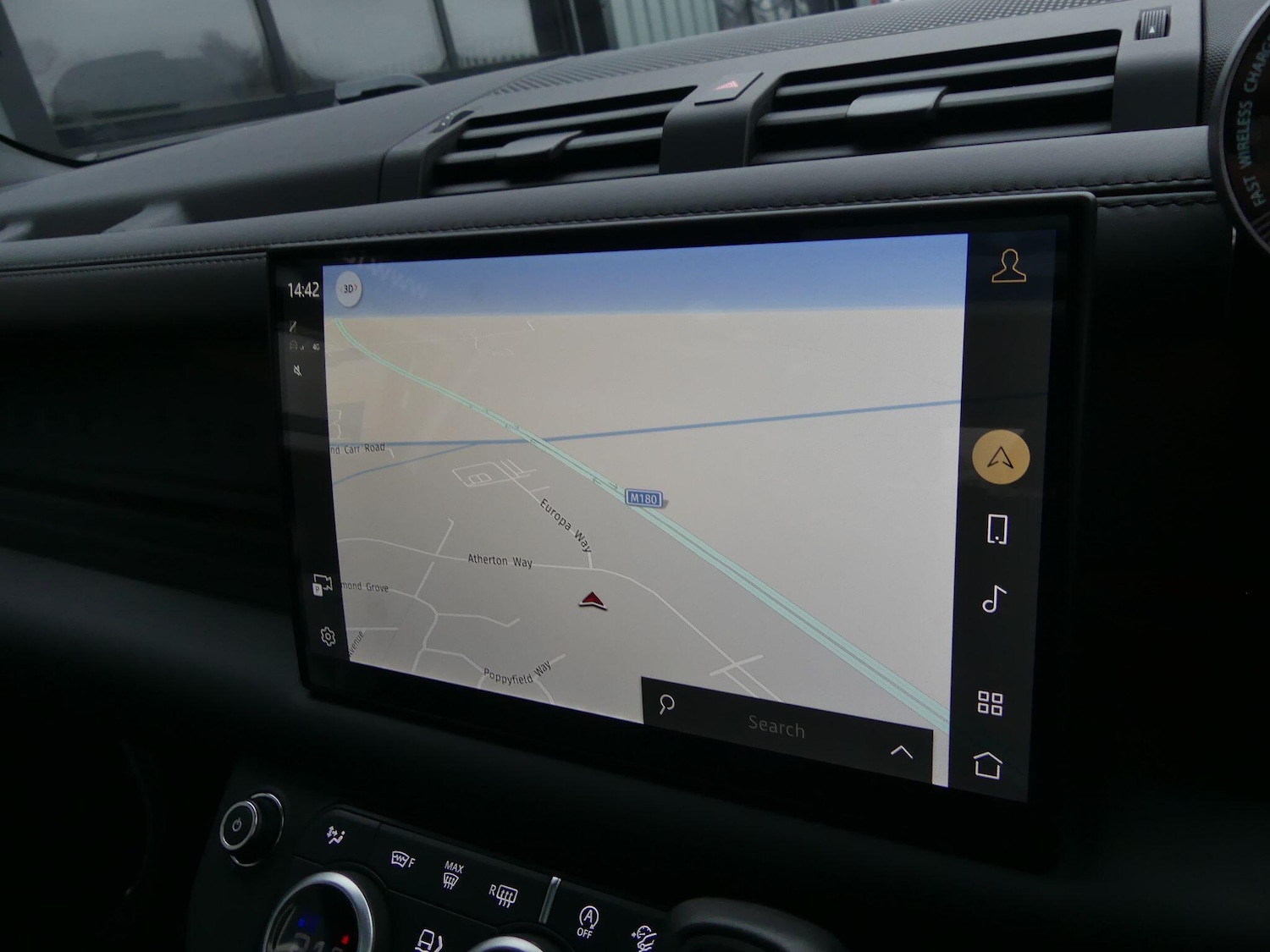 Used Land Rover Defender 2025 for sale - 77456282: Photo 24