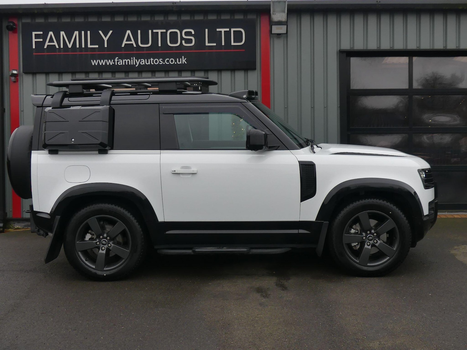 Used Land Rover Defender 2025 for sale - 77456282: Photo 6