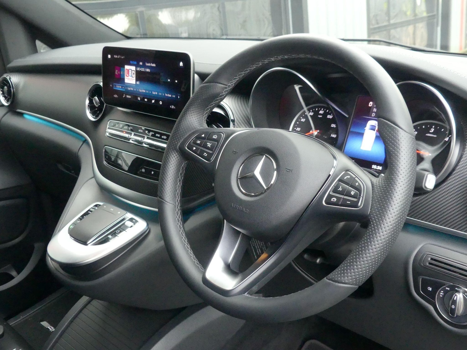 Used Mercedes-Benz V-Class 2022 for sale - 77387227: Photo 11