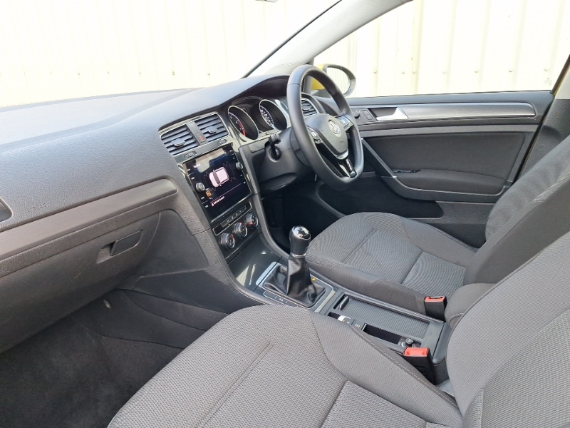 Used Volkswagen Golf 2018 for sale - 76983144: Photo 5