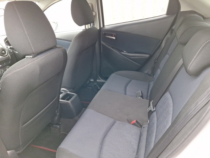 Used Mazda Mazda2 2016 for sale - 76275755: Photo 6