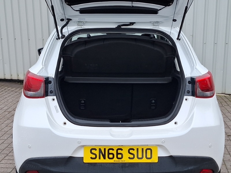 Used Mazda Mazda2 2016 for sale - 76275755: Photo 8