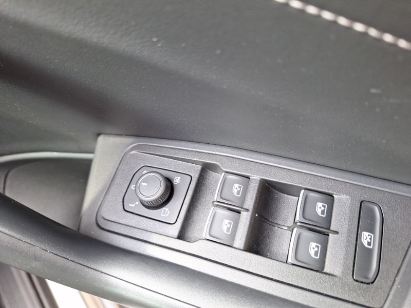 Used Volkswagen T-Roc 2024 for sale - 76779757: Photo 14