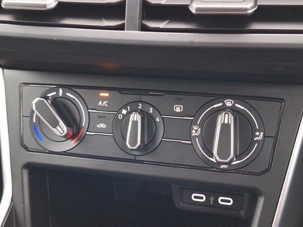 Used Volkswagen Polo 2023 for sale - 76199544: Photo 18