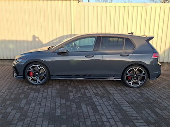 Used Volkswagen Golf 2025 for sale - 76911699: Photo