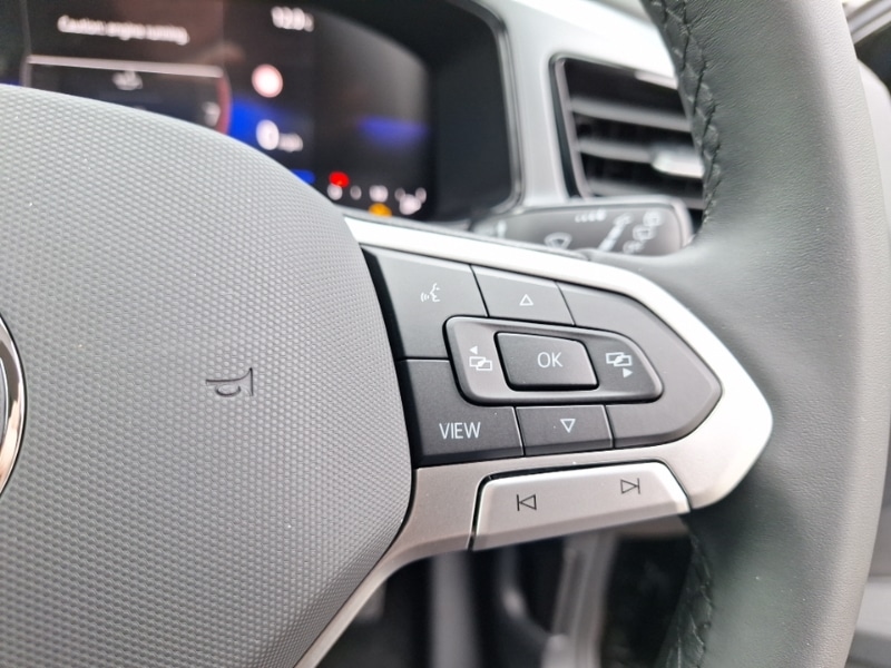 Used Volkswagen T-Roc 2025 for sale - 76465096: Photo 16