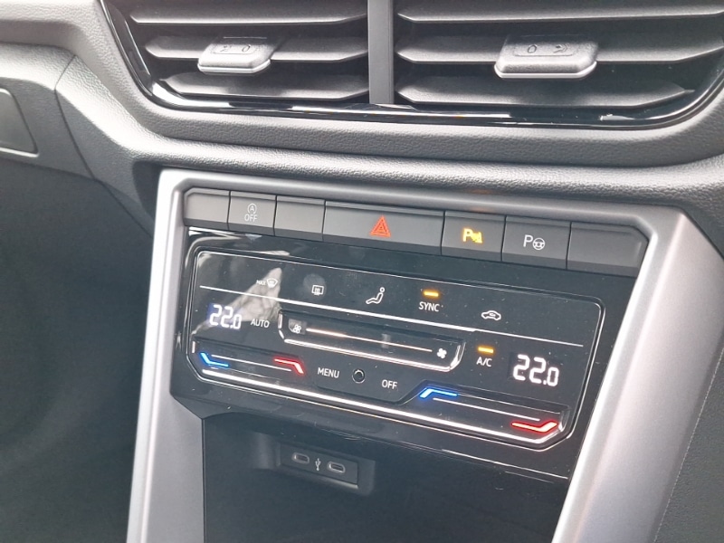 Used Volkswagen T-Roc 2025 for sale - 76465096: Photo 17