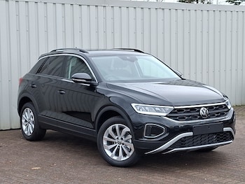 Used Volkswagen T-Roc 2025 for sale - 76465096: Photo