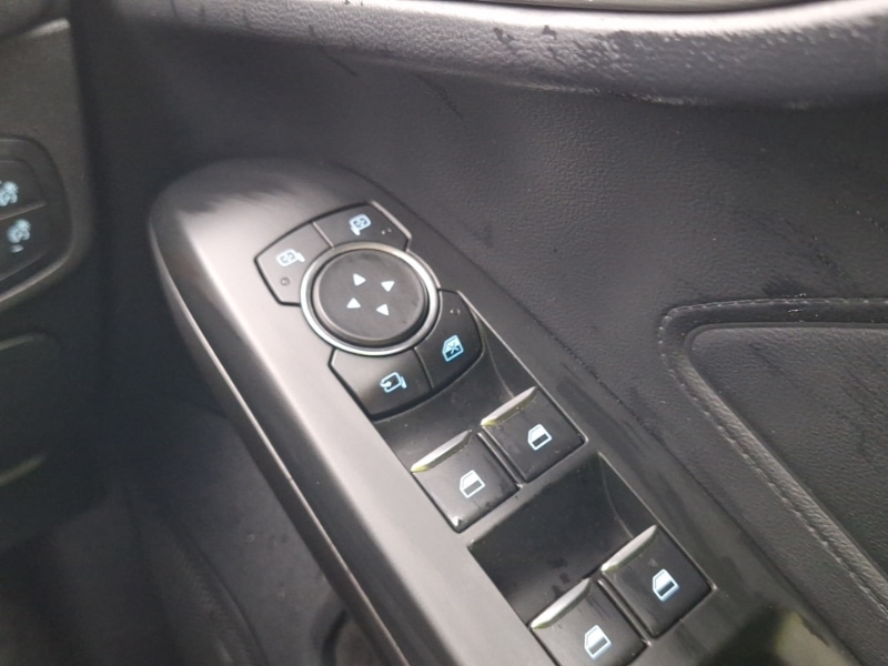 Used Ford Focus 2020 for sale - 78099413: Photo 13