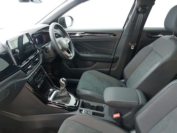 Used Volkswagen T-Roc 2025 for sale - 77786684: Photo