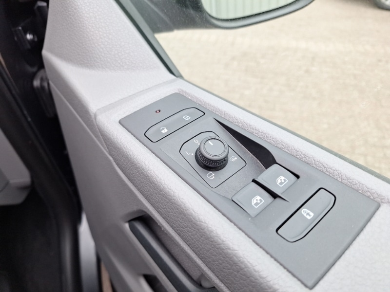 Used Volkswagen Transporter Shuttle 2024 for sale - 78032880: Photo 13