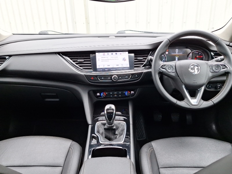 Used Vauxhall Insignia 2017 for sale - 76187815: Photo 2