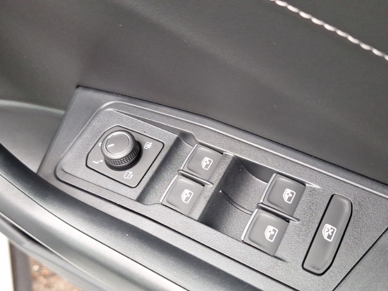 Used Volkswagen T-Roc 2025 for sale - 76450972: Photo 13