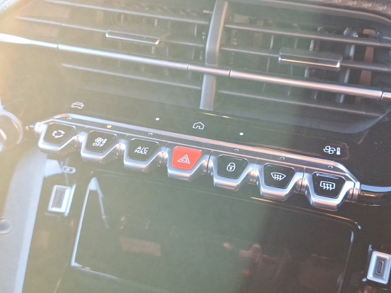 Used Peugeot 2008 2023 for sale - 77256874: Photo 17