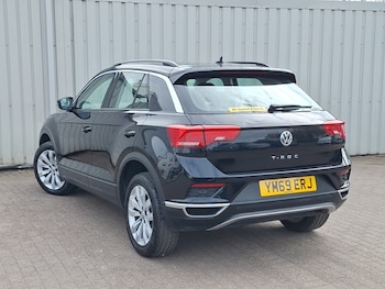 Used Volkswagen T-Roc 2019 for sale - 78498409: Photo