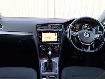 Used Volkswagen Golf 2019 for sale - 77223744: Photo