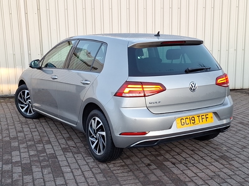 Used Volkswagen Golf 2019 for sale - 77223744: Photo 3