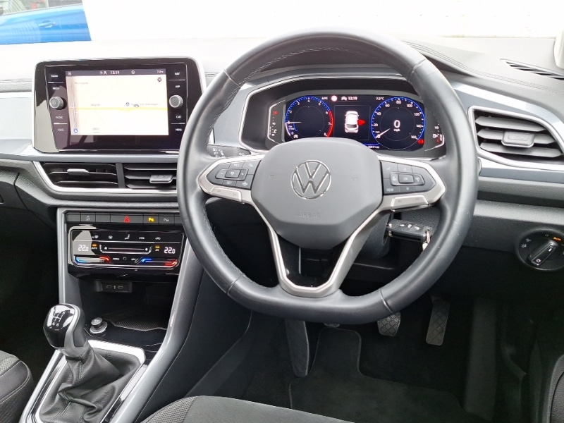 Used Volkswagen T-Roc 2023 for sale - 77644715: Photo 7