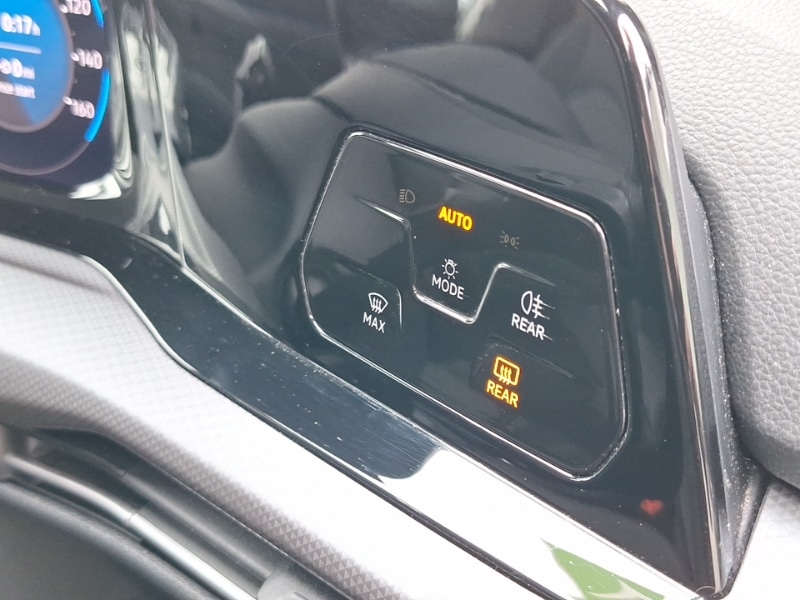 Used Volkswagen Golf 2022 for sale - 76120939: Photo 14