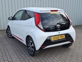 Used Toyota AYGO 2019 for sale - 76233550: Photo 3
