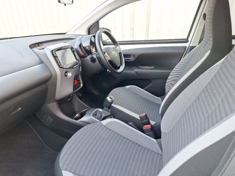 Used Toyota AYGO 2019 for sale - 76233550: Photo 5