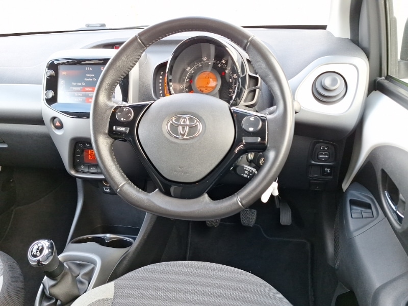 Used Toyota AYGO 2019 for sale - 76233550: Photo 7
