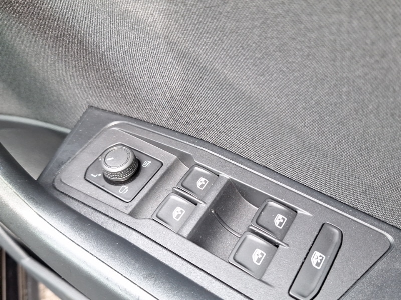 Used Volkswagen T-Roc 2023 for sale - 78146390: Photo 13