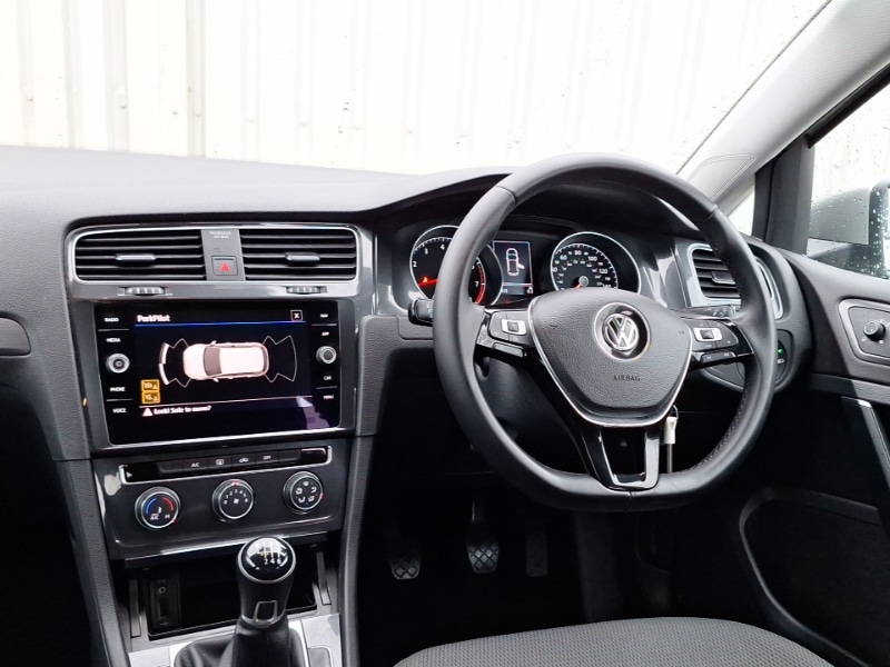 Used Volkswagen Golf 2018 for sale - 77544070: Photo 10