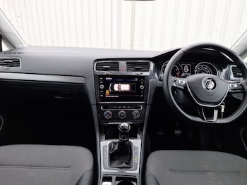 Used Volkswagen Golf 2018 for sale - 77544070: Photo